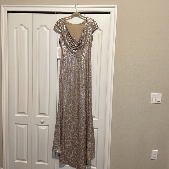 Calvin Klein special occasion dress. Beige, size 8 - Picture 5 of 6